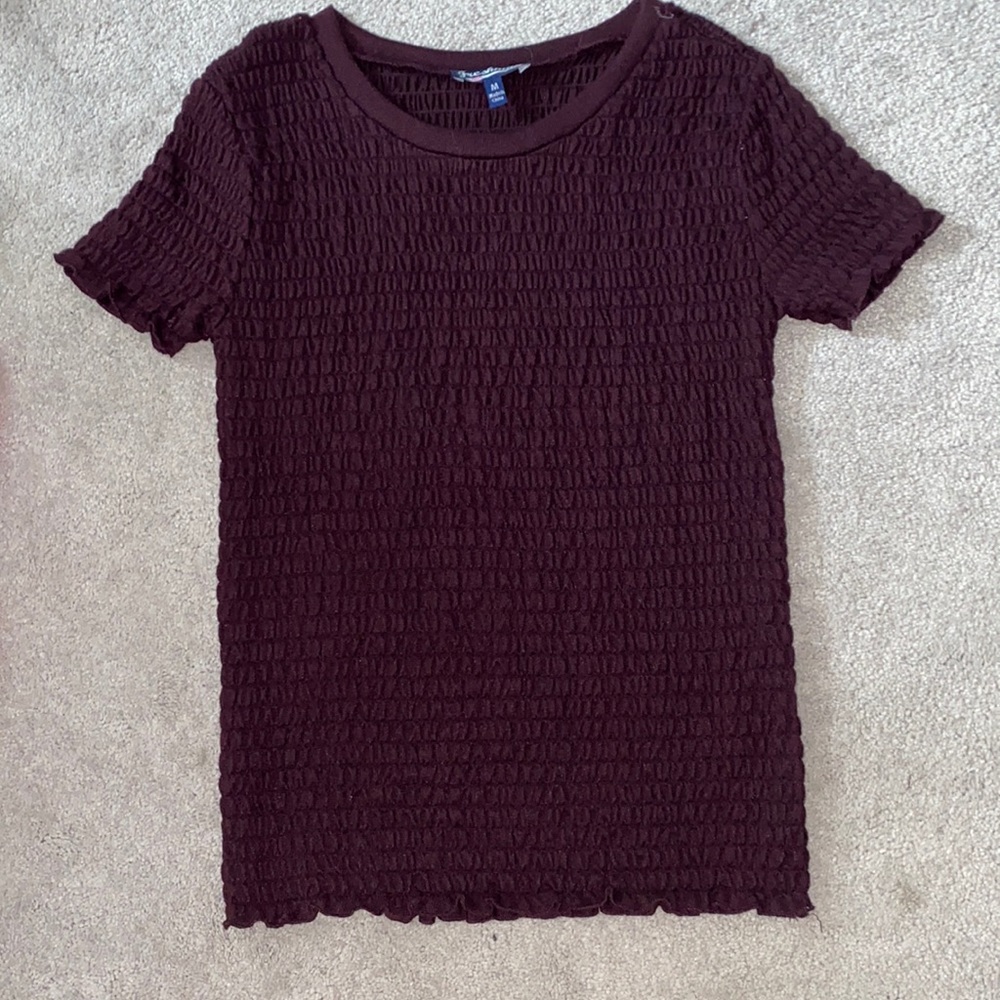 I’m selling a dressy t-shirt